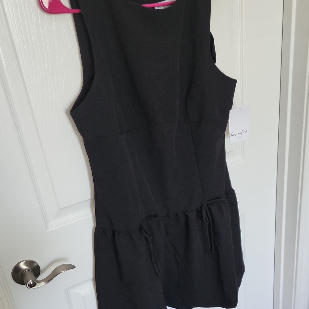 Black Sleeveless Dress